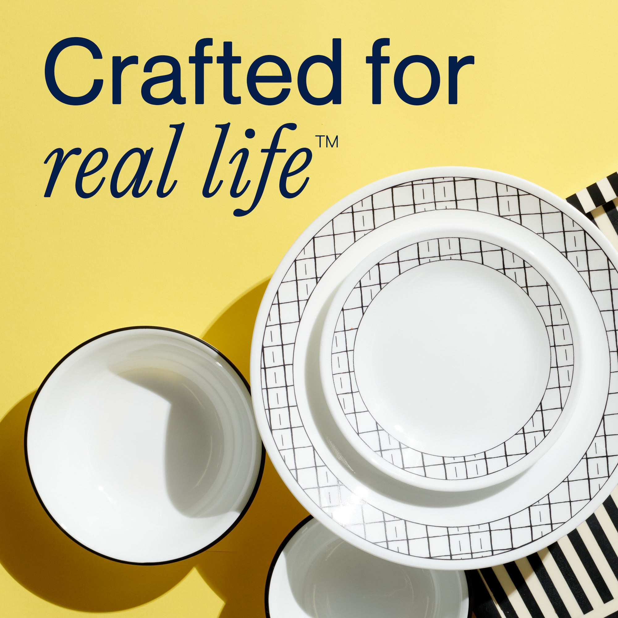Corelle Delicate Grid 12-piece Dinnerware Set. Service for 4 - Image 7