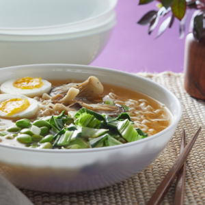 Alternative view of Corelle Versa 46-ounce Meal Bowl. 4-pack