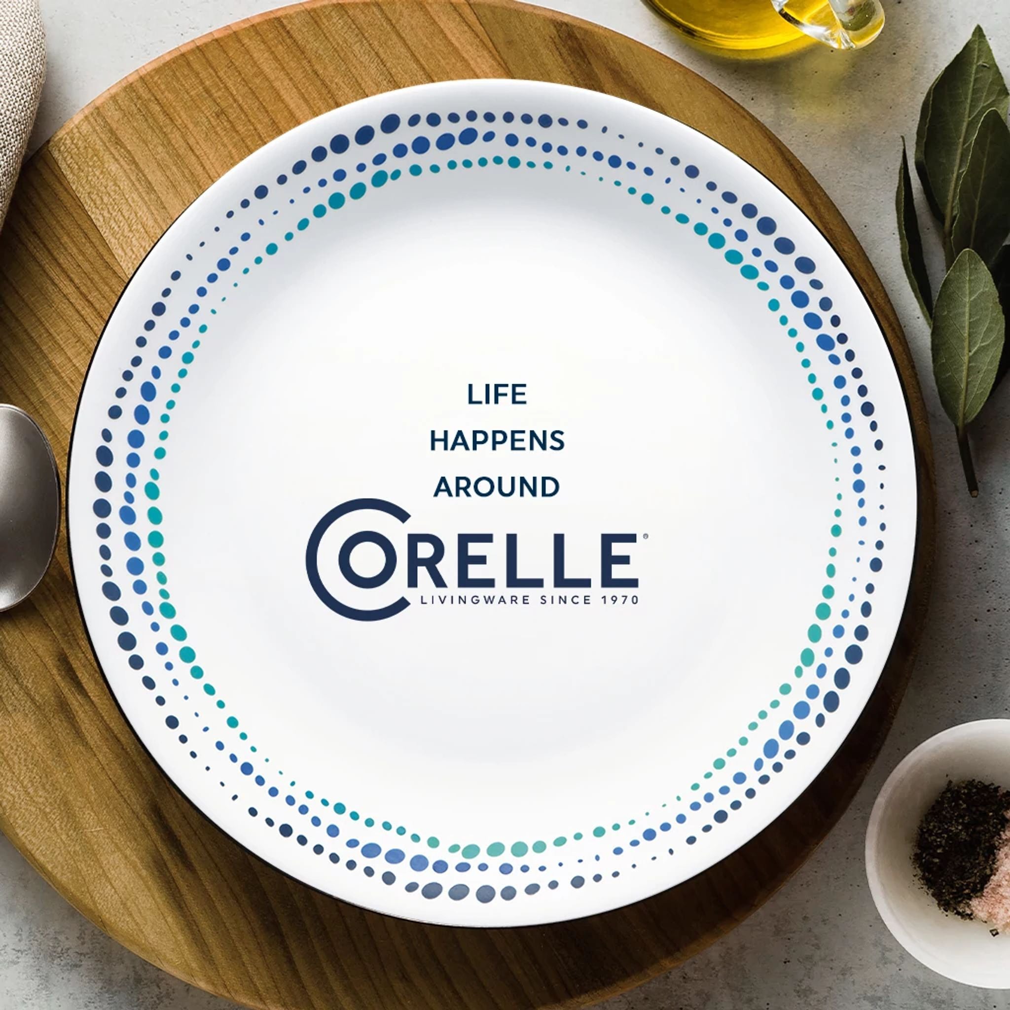 Corelle Ocean Blues 12-piece Dinnerware Set. Service for 4 - Image 3